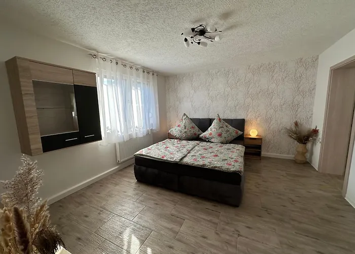 Bei Hartmann's דירה Kleeden